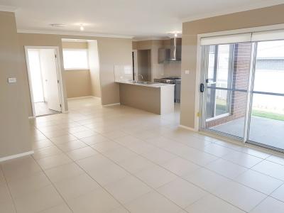 206 Village Cir, Gregory Hills, NSW 2557, Australien