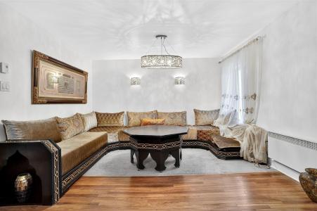 3695 20e Rue, Laval (Laval-Ouest), 魁北克省 H7R 2L7, 加拿大