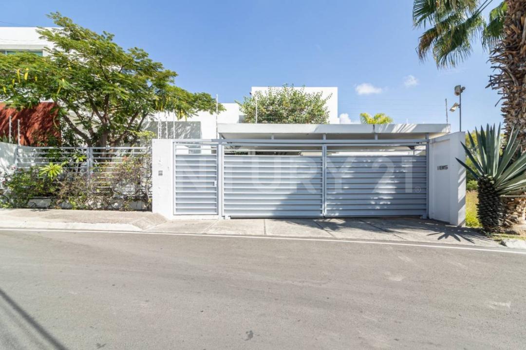 San Bernardo 1 Bis,, Querétaro, Querétaro 76230, Messico