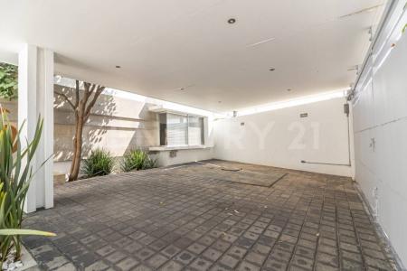 San Bernardo 1 Bis,, Querétaro, Querétaro 76230, Messico