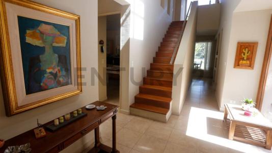 los platanos 100, Ezeiza, GBA Sur 1807, Argentina