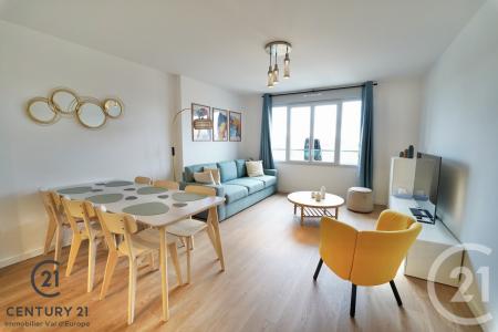 Serris, Isla De Francia 77700, Francia