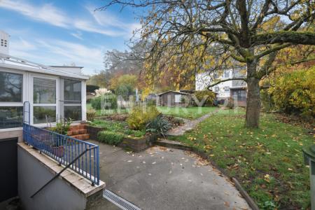 Staufenberg, Andalucia 35460, Germany