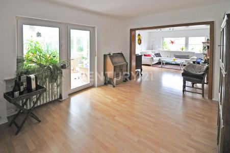 Staufenberg, Andalucia 35460, Germany