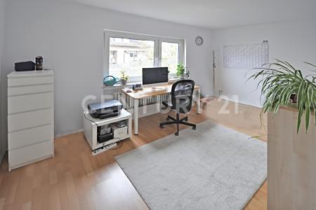 Staufenberg, Andalucia 35460, Germany