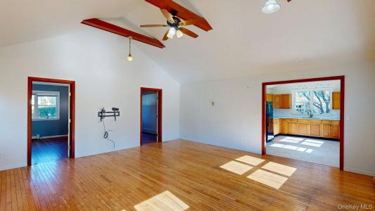 37 Bernstein Boulevard, Center Moriches, 纽约州 11934, 美国