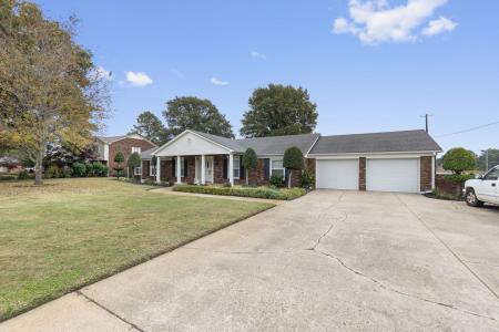 102 Westgate Avenue, Kennett, Missouri 63857, Amerika Birleşik Devletleri