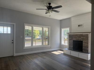 703 N Maple Avenue, Mountain Grove, מיזורי 65711, ארצות הברית של אמריקה