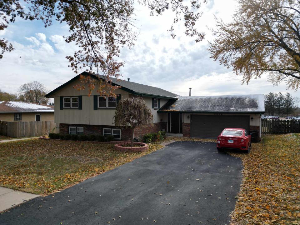 3008 Carriage Lane, Rockford, Illinois 61101, USA