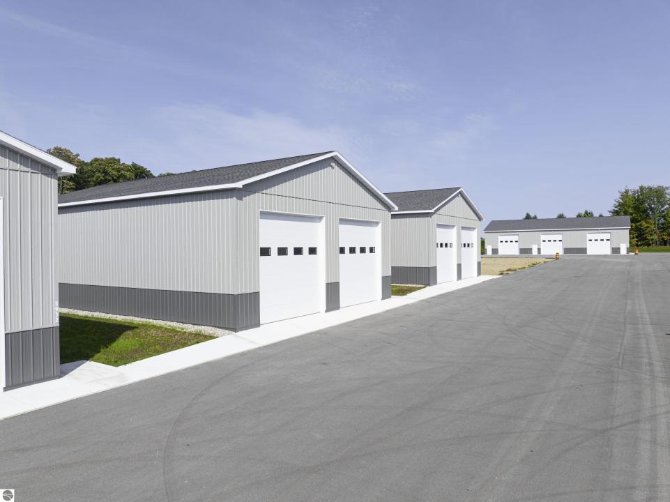 5884 Storage Loop Drive, Traverse City, 密歇根州 49685, 美国