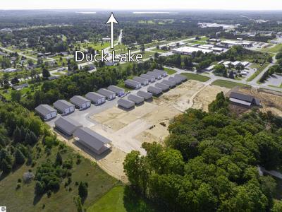 5884 Storage Loop Drive, Traverse City, 密歇根州 49685, 美国