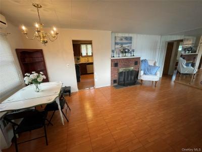 335 Alfred Street, North Babylon, New York 11703