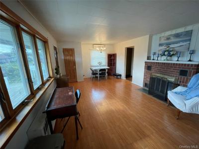 335 Alfred Street, North Babylon, New York 11703