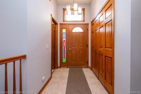 241 Edington Circle, Canton Charter Township, Michigan 48187, HOA KỲ