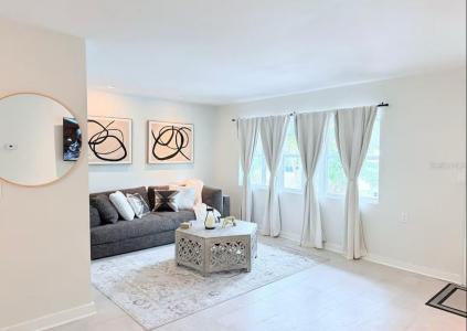 1558 Delaware Ave. NE, St. Petersburg, Floryda 33703, USA