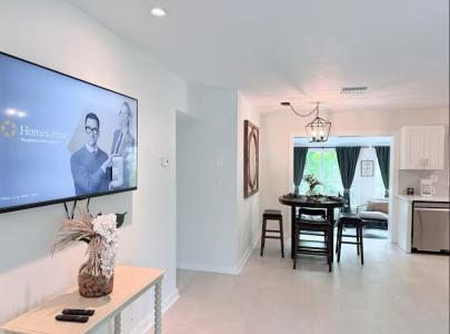 1558 Delaware Ave. NE, St. Petersburg, Floryda 33703, USA