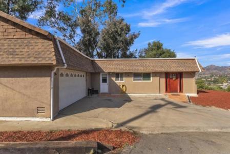 9518 Cypress St, Lakeside, California 92040, USA