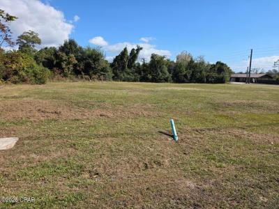 118 N Berthe, Panama City, 佛罗里达州 32404, 美国