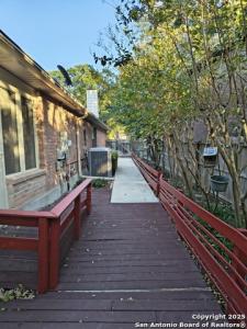 14115 S Soapberry Cv, San Antonio, Texas 78249, USA