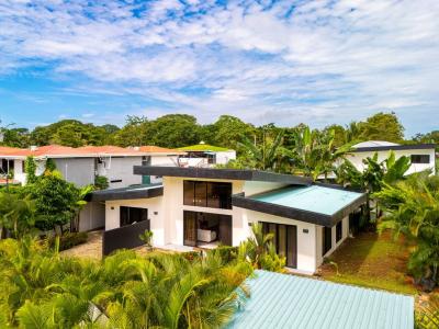 Uvita , Bahía Ballena Osa, Puntarenas 60504, Costa Rica