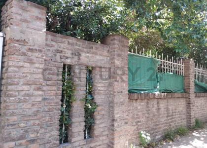 Ecuador 540, Ituzaingó, GBA Oeste 1714, アルゼンチン