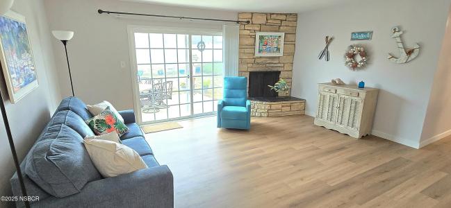 1308 W Nectarine, Lompoc, Калифорния 93436, Соединенные Штаты