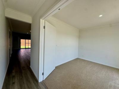 32 Jandakot Walk, Point Cook, VIC 3030, 澳洲