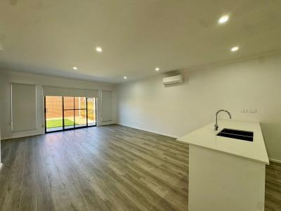 32 Jandakot Walk, Point Cook, VIC 3030, 澳洲