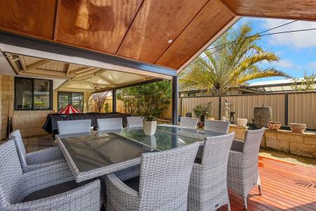 98 Dumbarton Road, Canning Vale, WA 6155, אוסטרליה