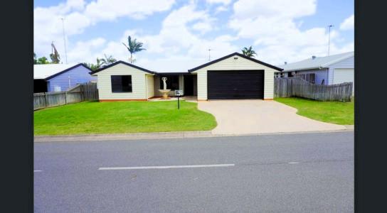 2 Savannah Drive, Moranbah, QLD 4744, Australia