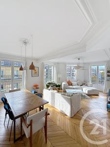 Levallois Perret, Île-de-France 92300, France