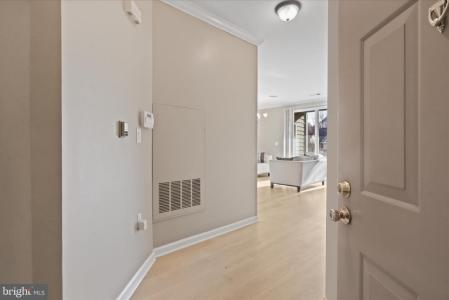 12909 Alton Square , 201, Herndon, 維吉尼亞州 20170, 美國