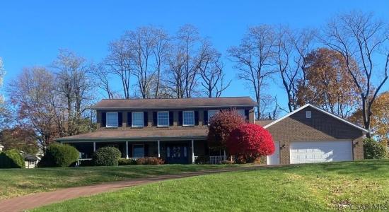 236 Stardust, Johnstown, Pennsylvania 15904, USA