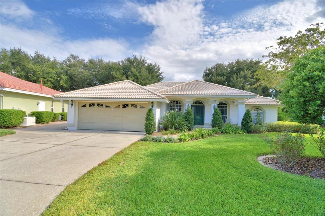 240 GOLF AIRE BOULEVARD, Winter Haven, Florida 33884