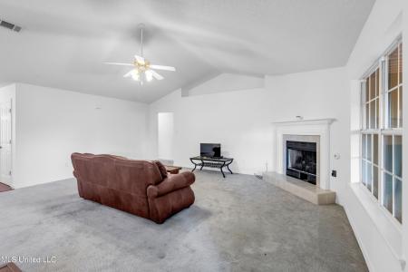 1228 Monticello Boulevard, Ocean Springs, מיסיסיפי 39564, ארצות הברית של אמריקה 