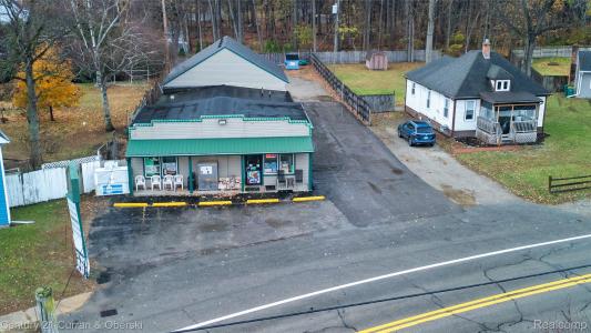 27996 Waltz Road, New Boston, 密歇根州 48164, 美国