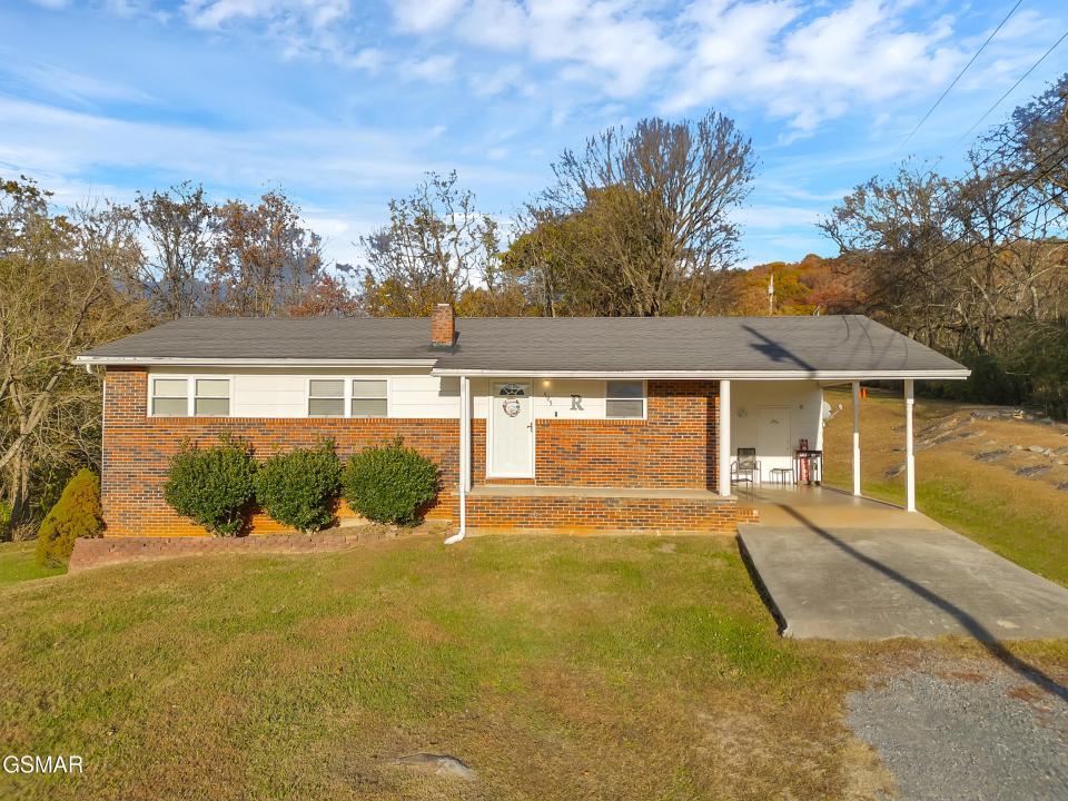 495 Carnation Way, Newport, Tennessee 37821