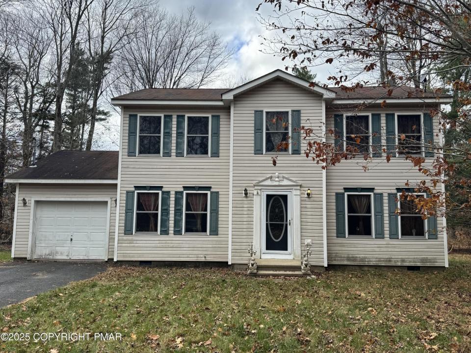 1145 Chickadee Drive, Pocono Summit, Pennsylvania 18346, Stati Uniti