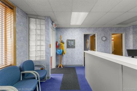 6336 Fox Avenue, Allen Park, Michigan 48101, Estados Unidos