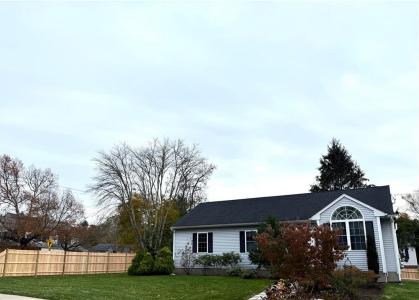 4 Village Road, Westerly, RI 02808, USA