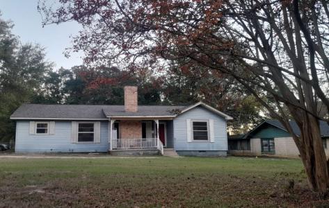 1602 E Main, Henderson, Texas 75652, USA