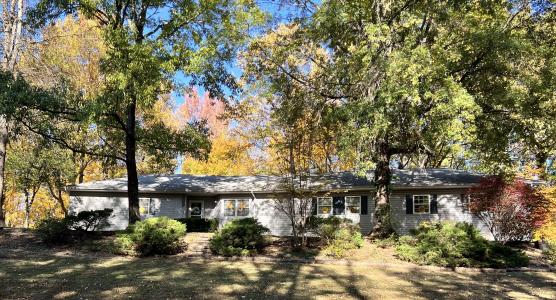 2372 Logan, Murphysboro, Illinois 62966, USA