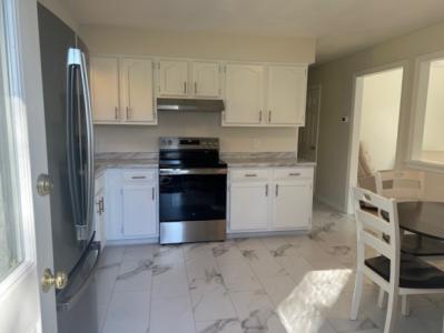 144-146 First Rangeway, Waterville, 메인 04901, 미국