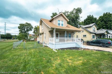 21001 Oxford Avenue, Farmington Hills, Michigan 48336, États-Unis