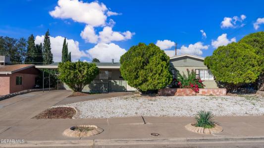 7921 Candlewood Ave, El Paso, Texas 79925, USA
