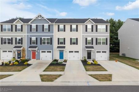 251 Slate Ridge Drive, Barberton, Ohio 44203, USA