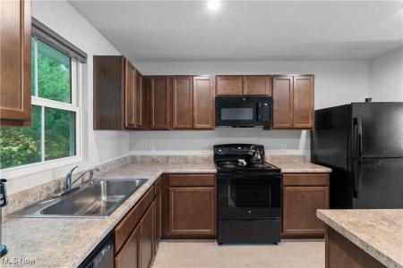 251 Slate Ridge Drive, Barberton, 俄亥俄州 44203, 美国