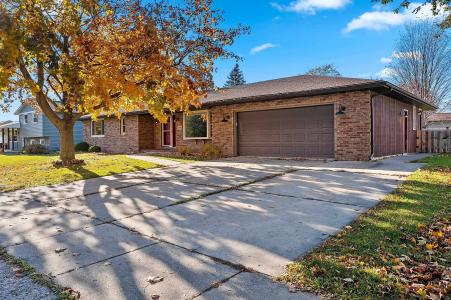 828 LONE OAK Road, De Pere, ولاية ويسكونسن 54115, الولايات المتحدة