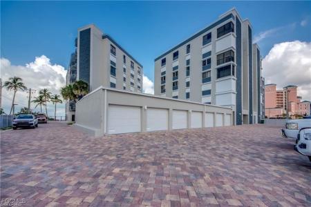 392 Estero Boulevard unit: 305, Fort Myers Beach, Florida 33931