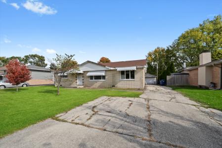 8521 S 83rd Ave, Hickory Hills, Illinois 60457, USA